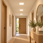 Quadratische LED Einbaupanels 18W mittig in der Flurdecke mit warmweißem Licht