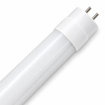 Detail der weißen Endkappe und der zwei G13-Anschlussstifte der Braytron LED Röhre